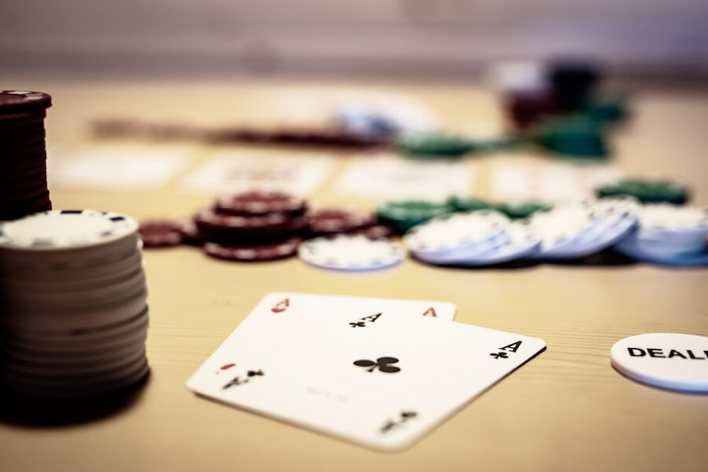 Grundlagen der Wahrscheinlichkeitsrechnung beim Poker