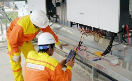 Electricians in the Australia help reduce climate issues