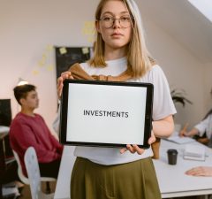 Low-risk and high return investments