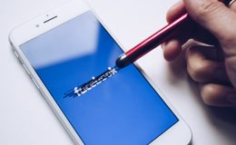 social media scammers