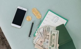 iPhone contactless payments