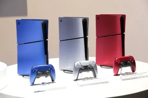 The silver PS5 slim looks like the original
