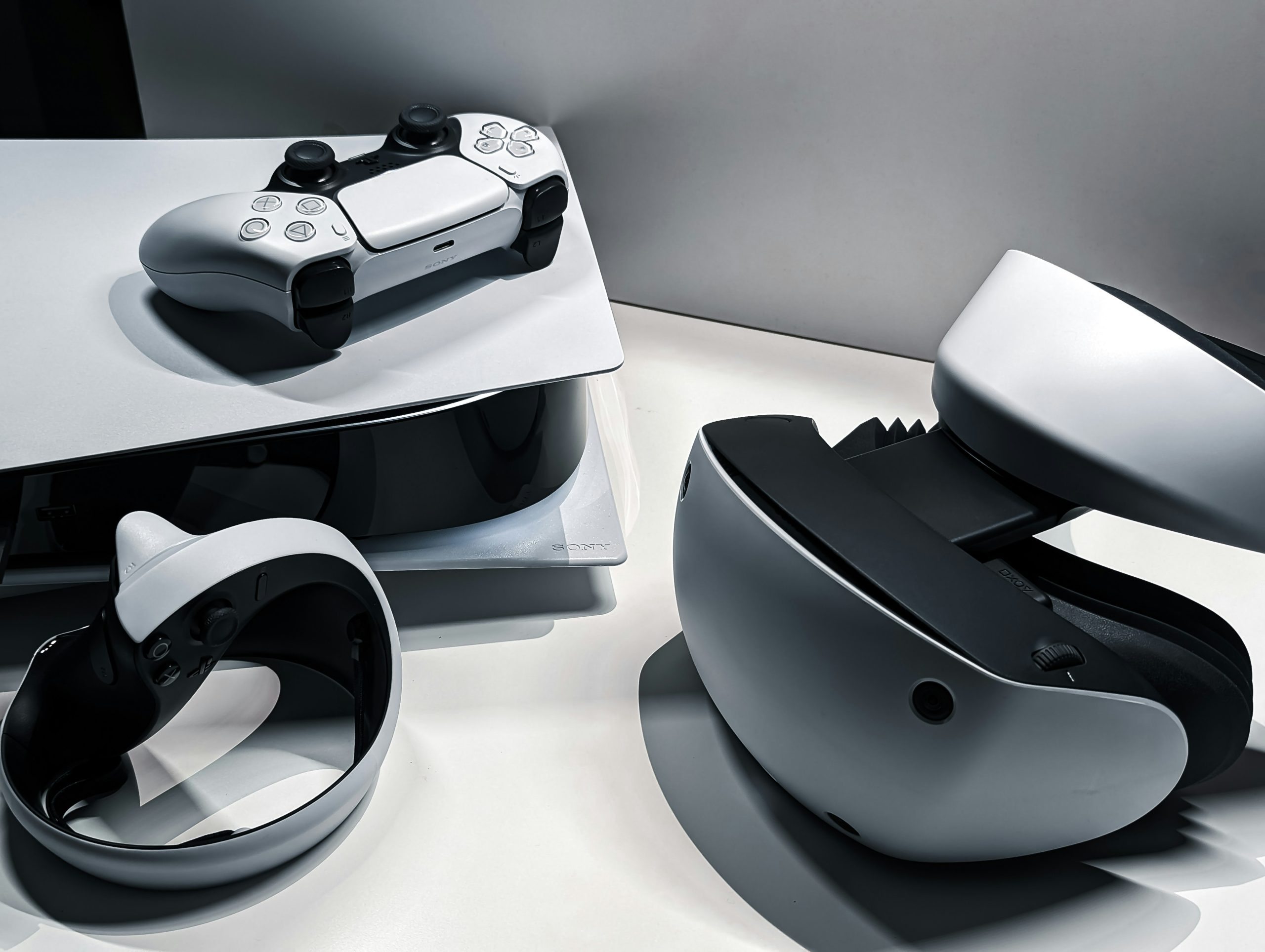 Sony to ‘halt PSVR2 production due to surplus of stock’