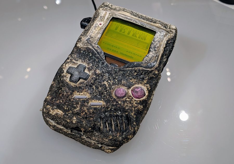 After 34 years, the Gulf War Gameboy finally leaves active service and returns to Nintendo HQ