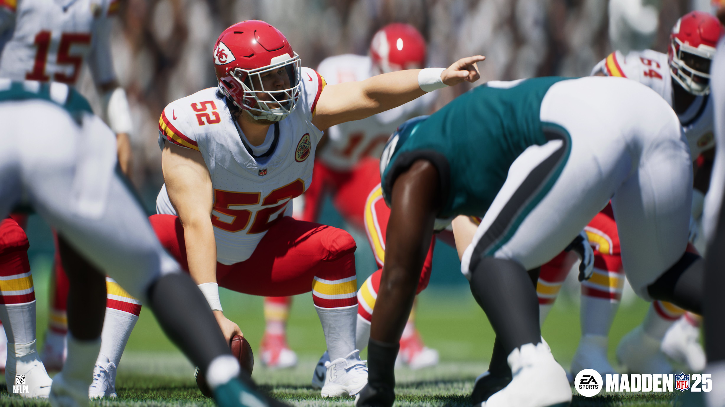 The center for the Kansas City Chiefs identifies Philadelphia Eagles defensive personnel before the snap in Madden NFL 25