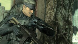 Snake, protagonist of metal gear solid 4, holds a gun and a knife