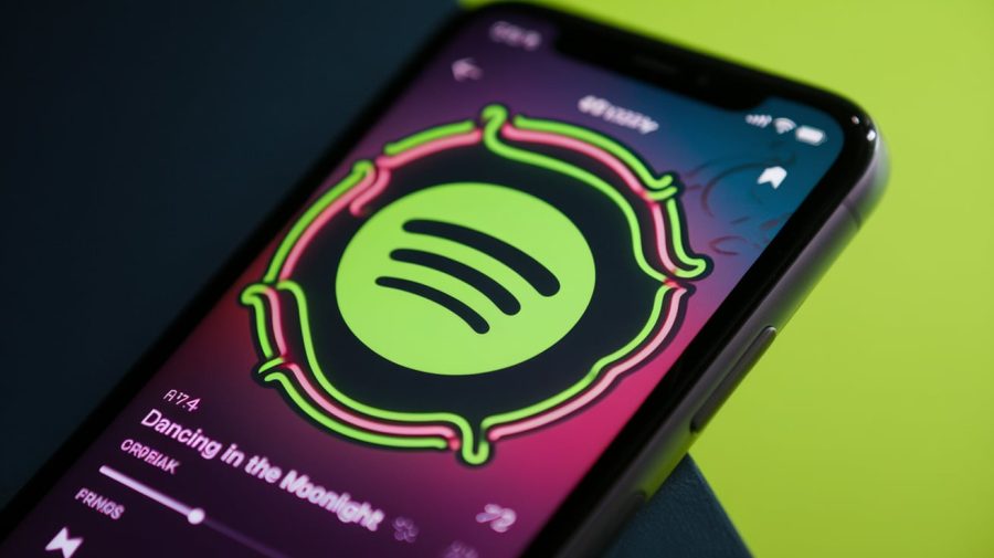 Spotify launches new playlist feature for offline listening