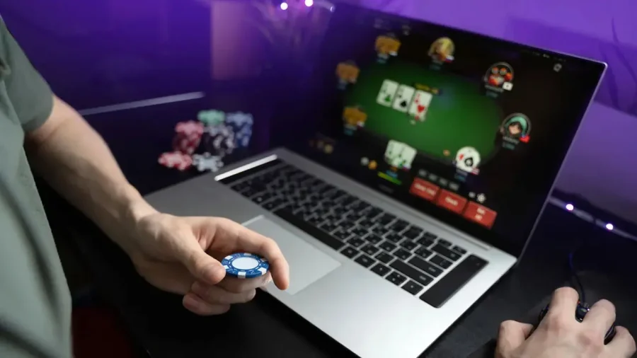 online-poker-freerolls
