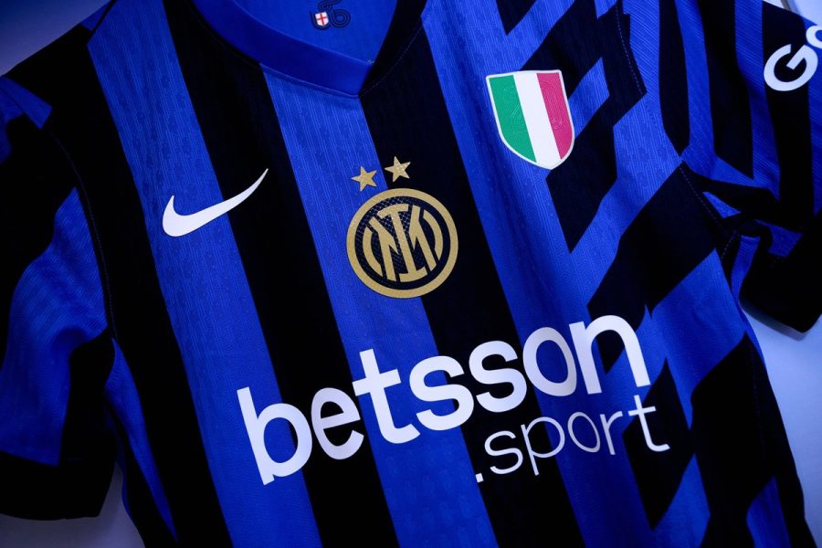 Image of an Inter Milan soccer jersey showing the logo of Betsson Sport / Italy is considering changes to its gambling sponsorship ban.