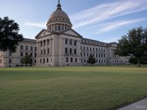 AI image to depict Mississippi State Capitol / A local press investigation in Mississippi has attracted plenty of attention after it revealed House Speaker Jason White enjoyed an unreported trip to the Super Bowl in New Orleans this year.