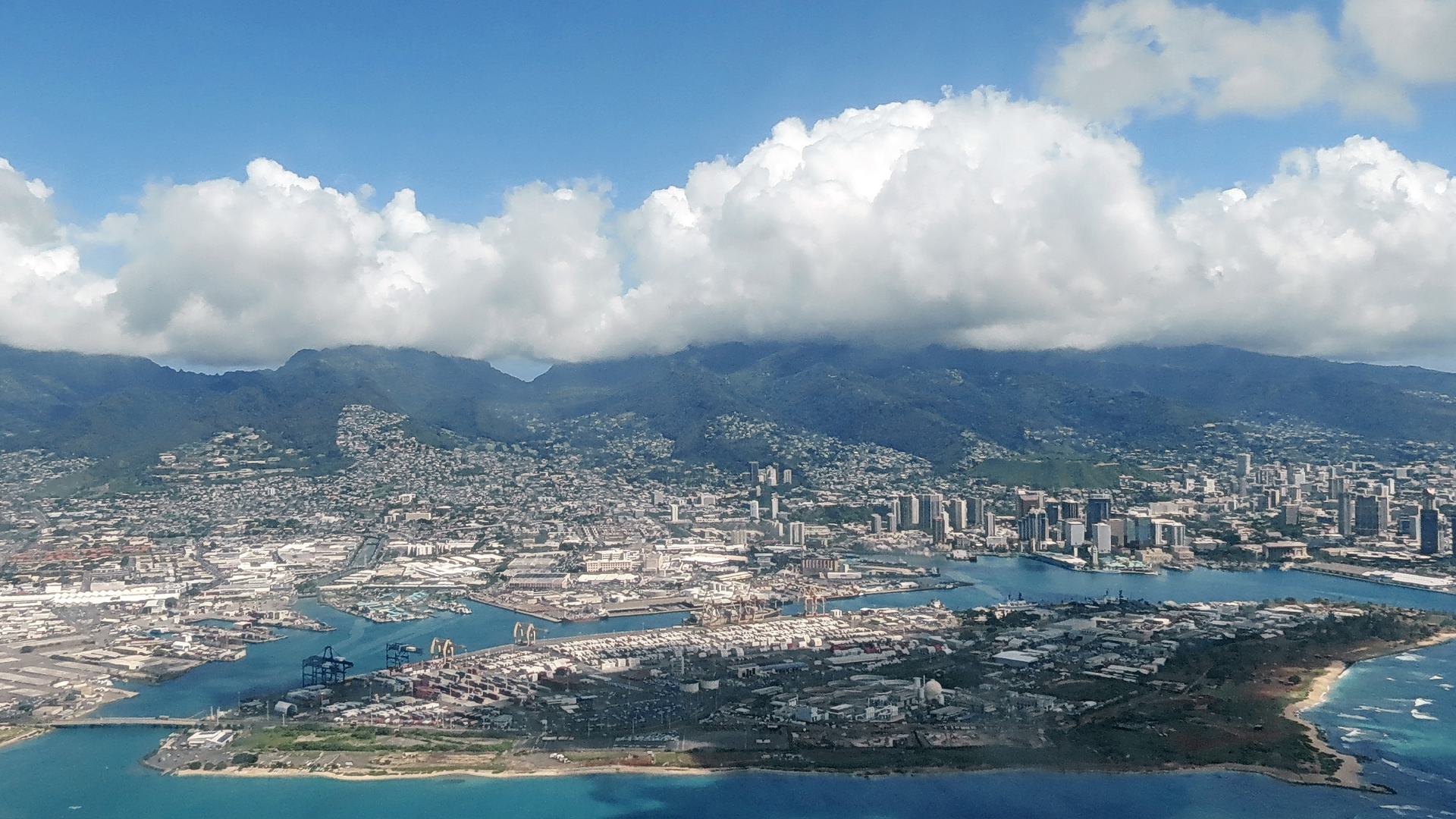 Hawaii introduces three new bills to curb backroom gambling