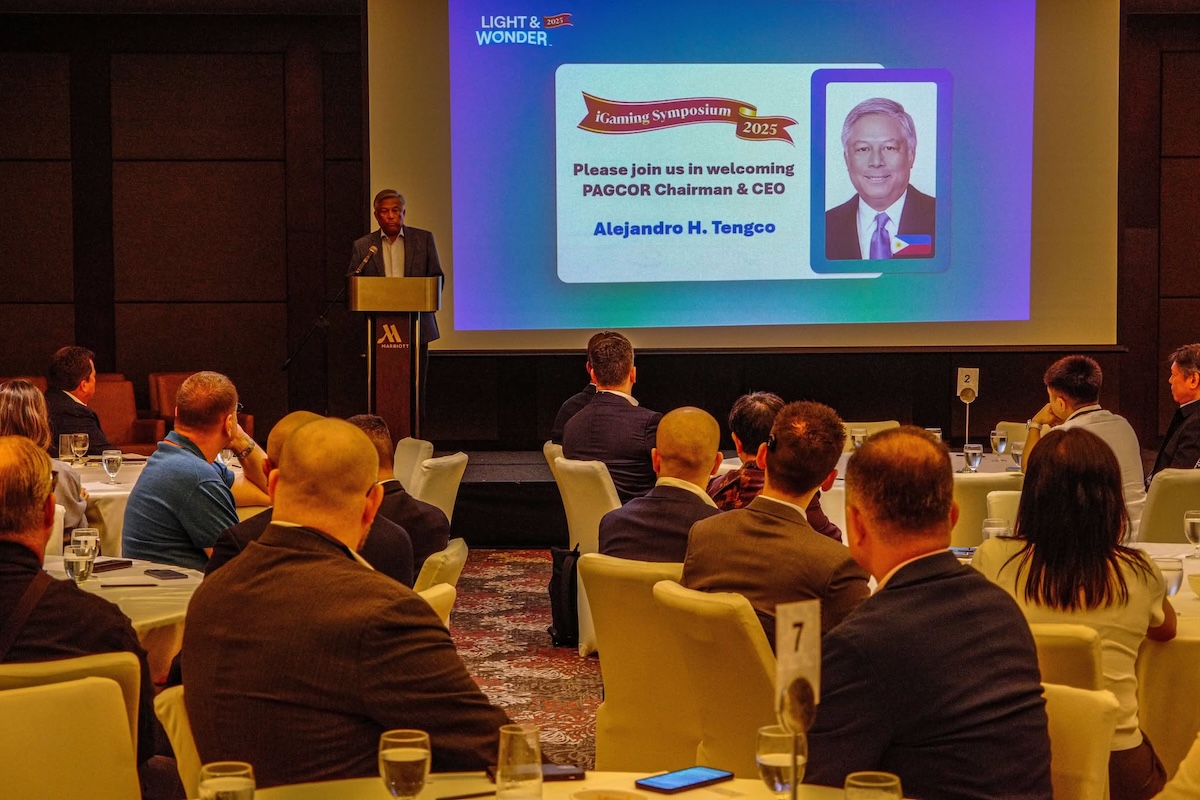 PAGCOR chairman pushes for online gambling regulations over an outright ban PAGCOR chairman pushes for online gambling regulations over an outright ban