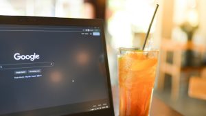 Search engine on the laptop