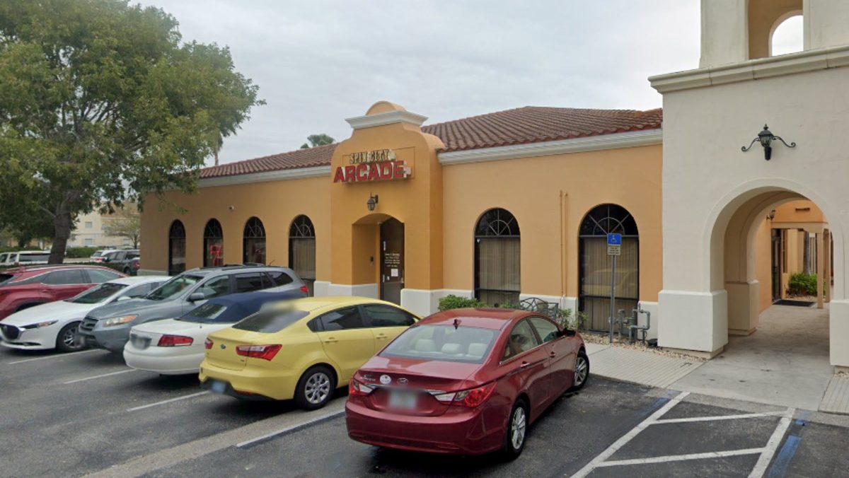 Florida Gaming Control Commission raids two illegal gambling spots in Fort  Myers