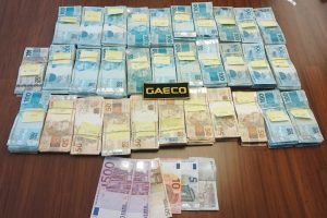 Money seized as part of Operation Operation Successione by the GAECO. Brazilian police arrest former congressman and his family in gambling crackdown