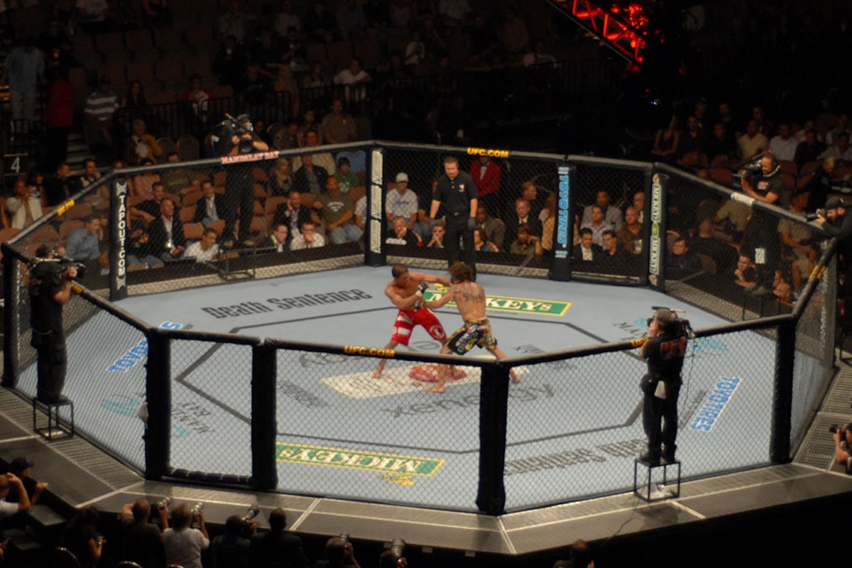 Rumors of FBI involvement after sportsbooks refund UFC wagers due to accusations of fixing