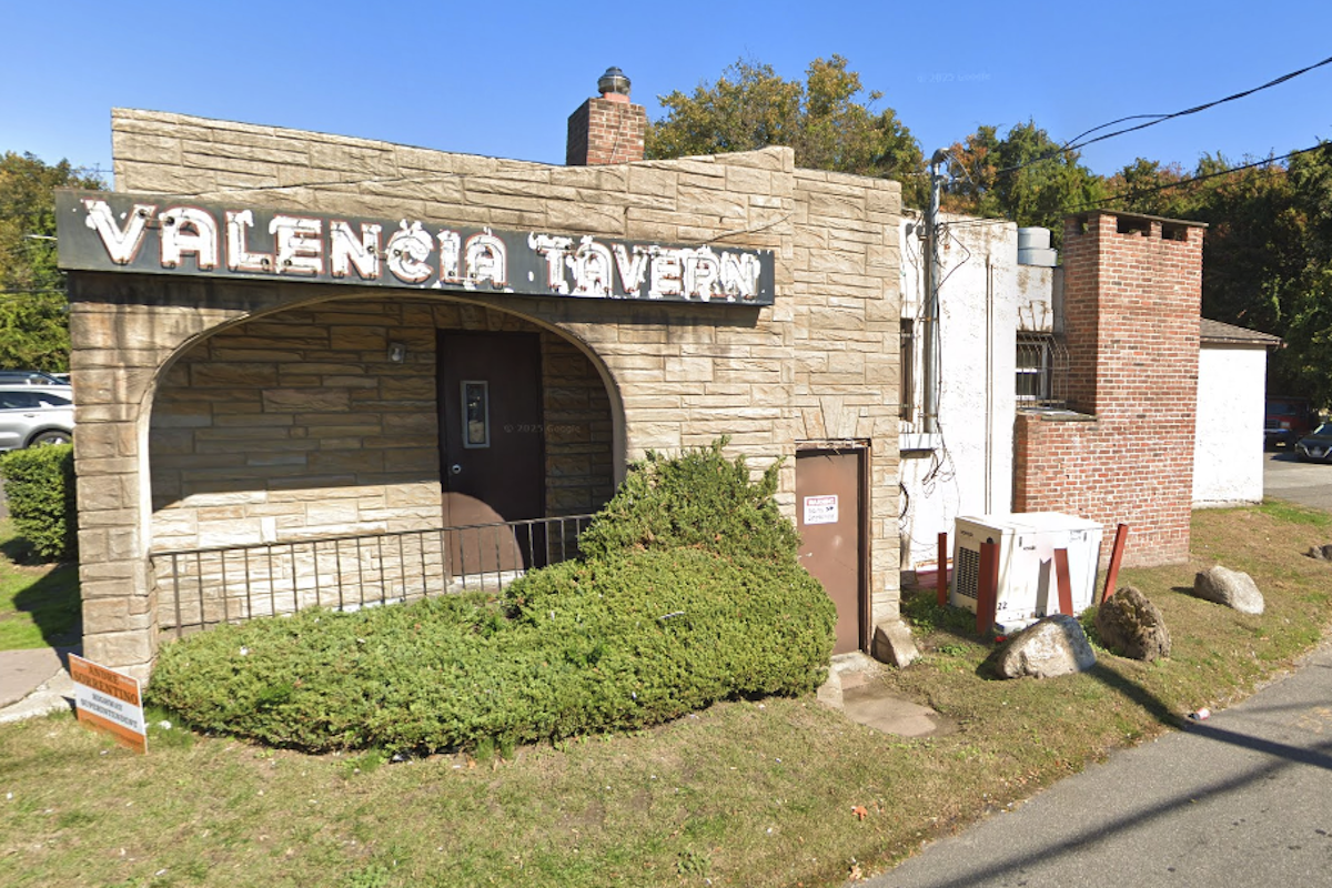 Bartender arrested in Suffolk County for illegal gambling at Huntington bar