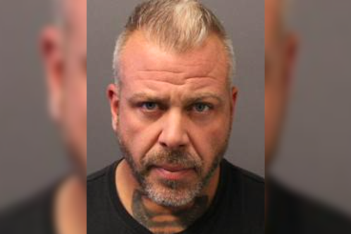 Former Toronto police officer and Barrie man charged in Ontario police probe gambling extortion ring