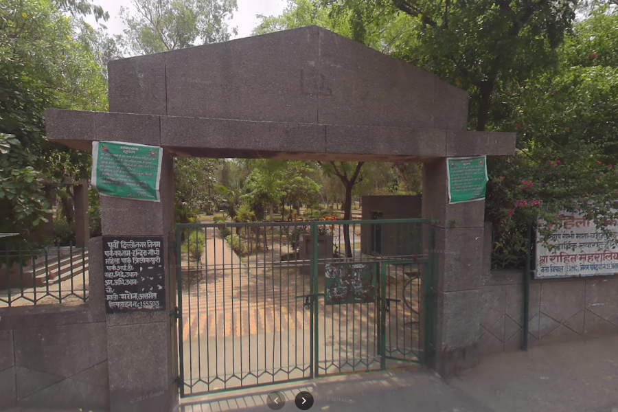 ఢిల్లీ పోలీసులు ముగ్గురిని అరెస్టు చేశారు మరియు అక్రమంగా జూదం ఆడుతున్న దాడిలో నగదు నిధులను స్వాధీనం చేసుకున్నారు ఢిల్లీ పోలీసులు ముగ్గురిని అరెస్టు చేశారు మరియు అక్రమంగా జూదం ఆడుతున్న దాడిలో నగదు నిధులను స్వాధీనం చేసుకున్నారు